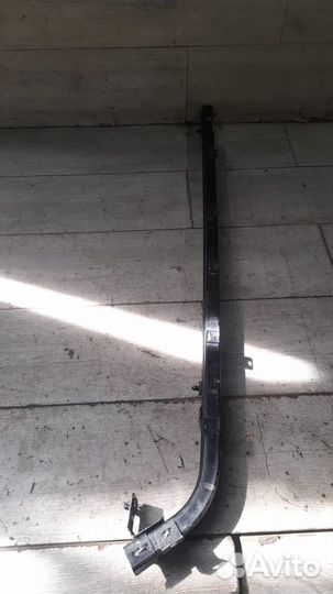 Кронштейн левый Peugeot Traveller