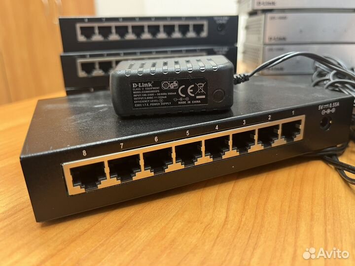 Коммутаторы 8 портов в металлическом корпусе