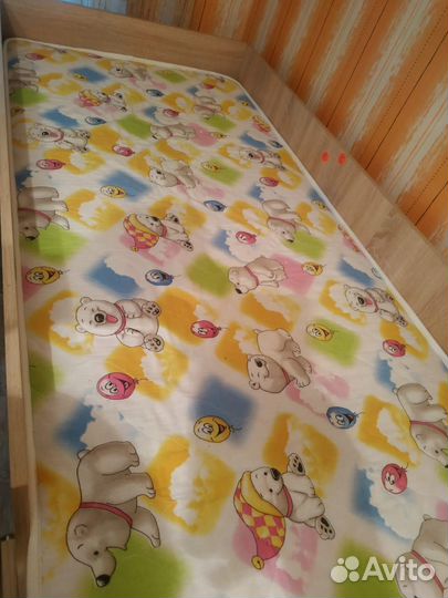 Двухъярусная кровать для детей