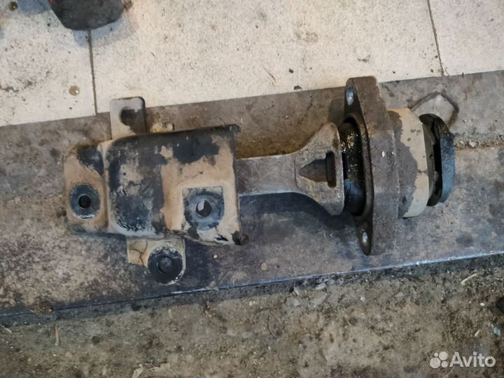 Подушка АКПП киа рио 3