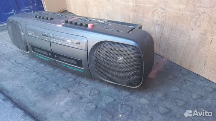 Магнитофон двухкассетный переносной Samsung