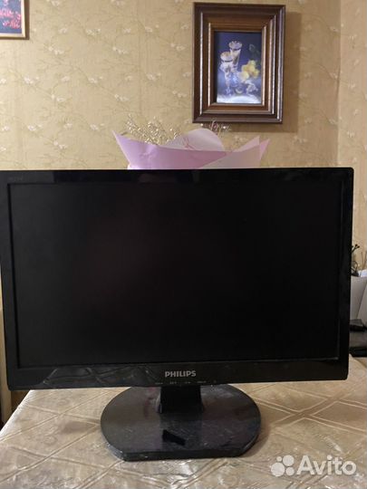Монитор Philips