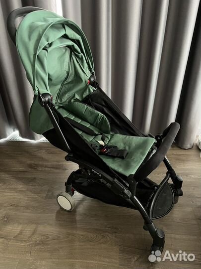 Коляска прогулочная yoya