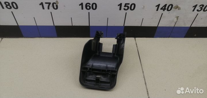 Крышка кронштейна сиденья Land Cruiser (150) -Prad