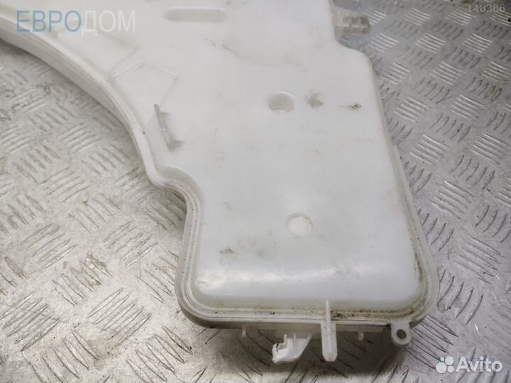 Бачок омывателя на BMW F32 LCI s1147783