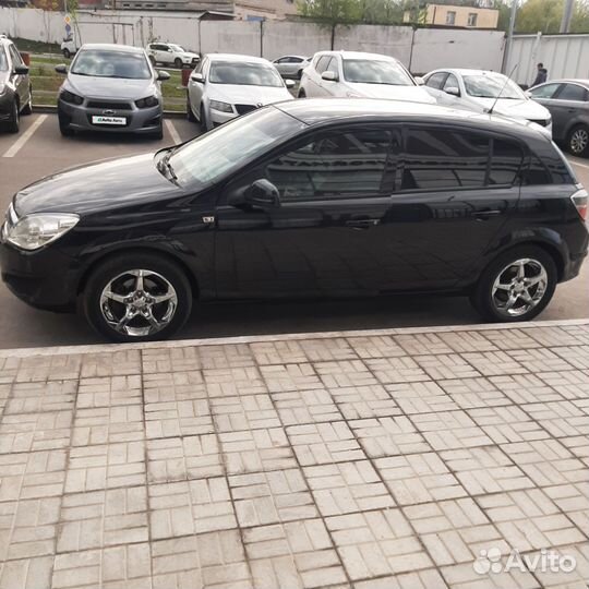 Opel Astra 1.6 МТ, 2010, 255 000 км