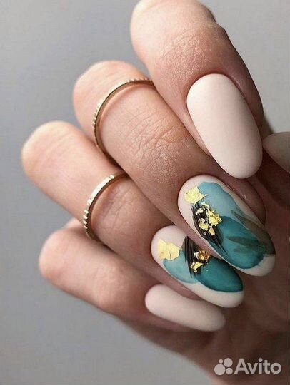 Маникюр на дому