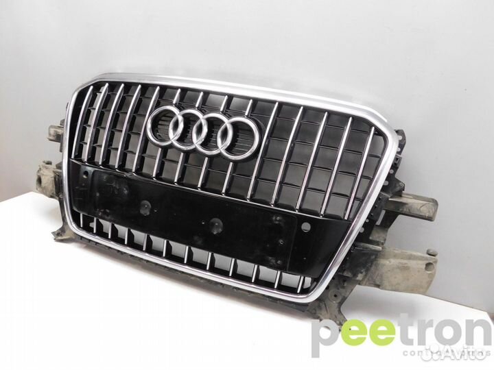 Б/У Б/У Решетка радиатора б/у 8R0853651R VAG