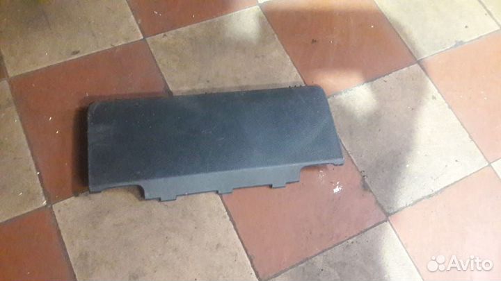 Крышка блока предохранителей Volkswagen Polo 5