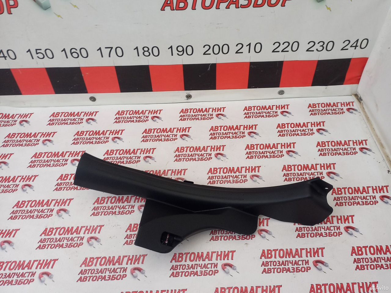 Накладка порога задняя правая Хендай Соната 8 DN