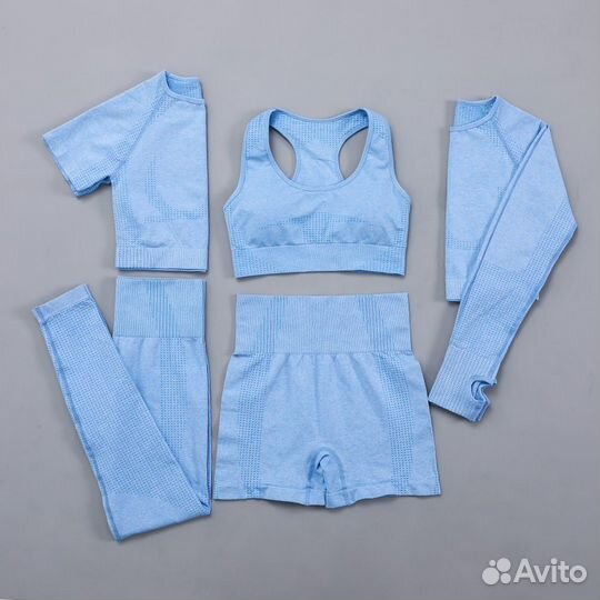 Бесшовный спортивный костюм