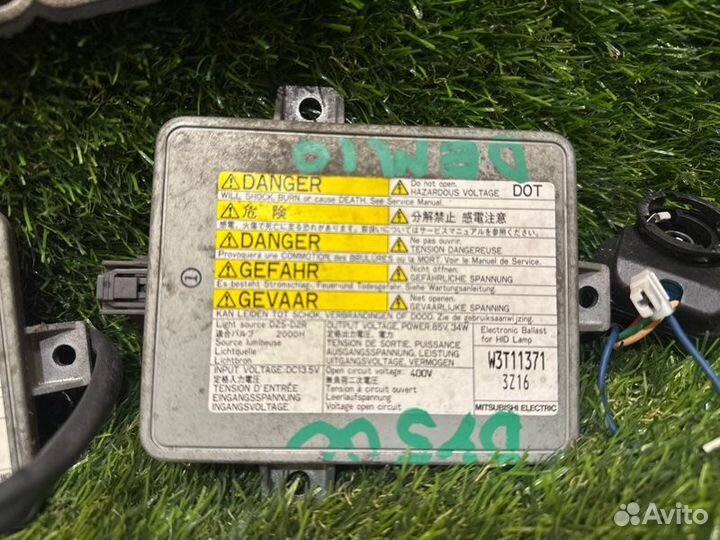 Блок ксенона Mazda Demio DY5W