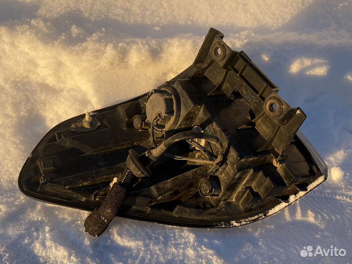 Задний правый фонарь Nissan Patrol