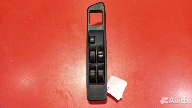 Блок управления стеклоподъемниками передний правый