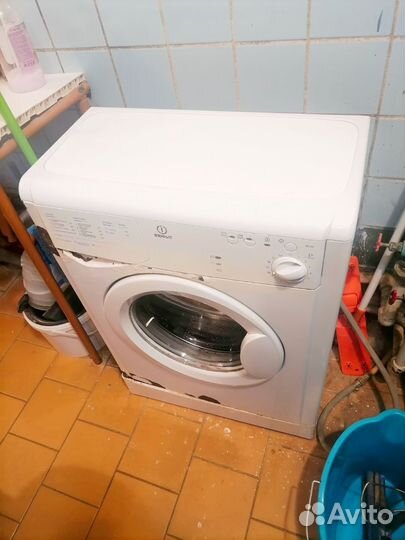 Стиральная машина Indesit