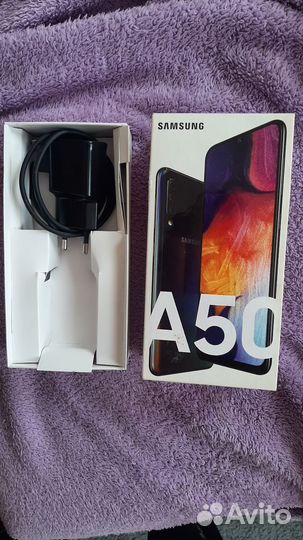 Samsung Galaxy A50, 4/64 ГБ