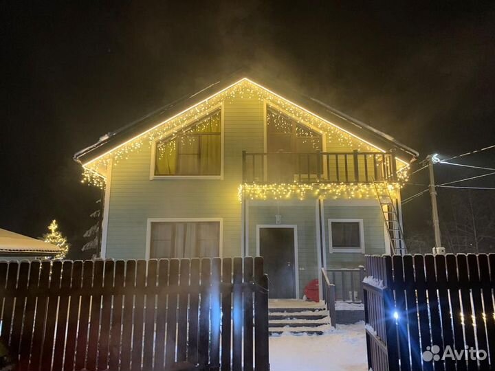 Новогодняя подсветка дома