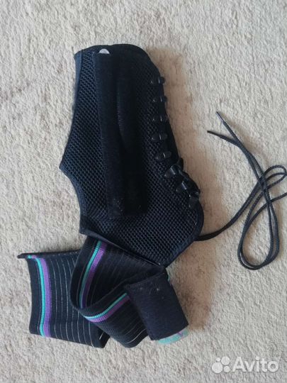 Бандаж компрессионный на голеностопный сустав