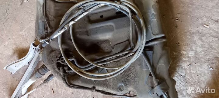 Топливный бак Volvo S80