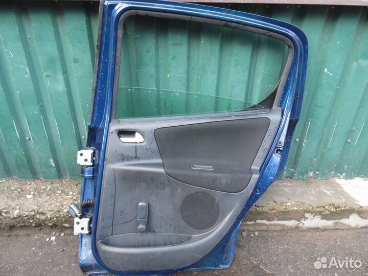 Дверь задняя правая Пежо 207 синяя