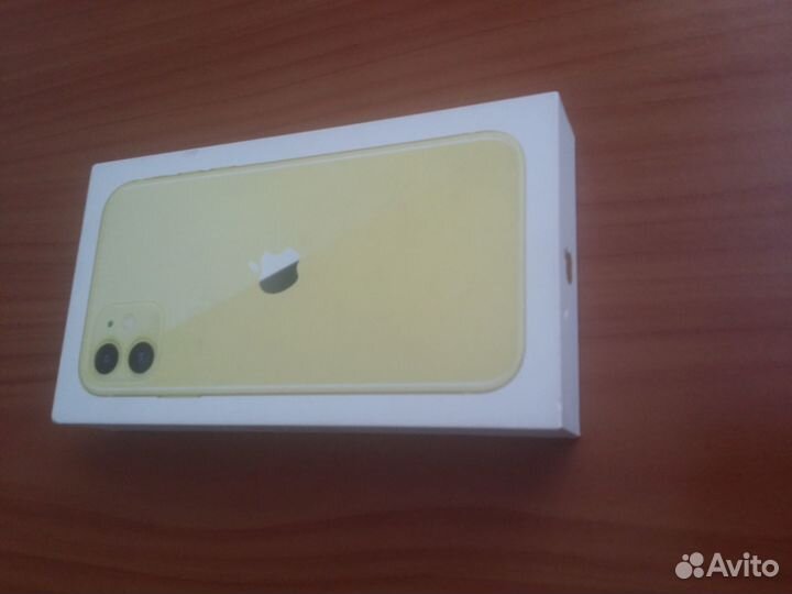 Коробка от iPhone 11