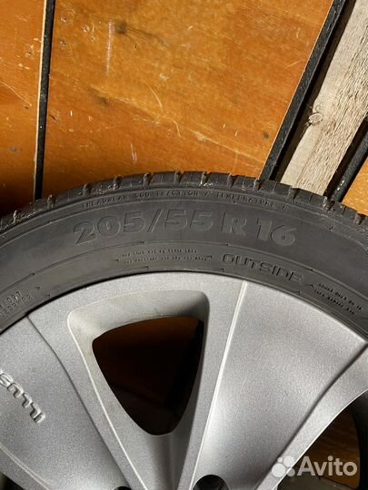 Bridgestone Blizzak LT 205/55 R16 20D