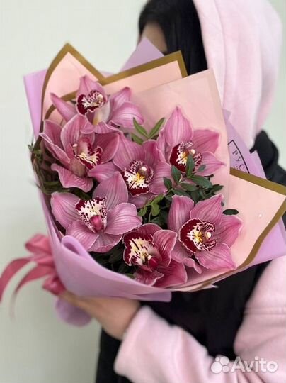 Букет из орхидей