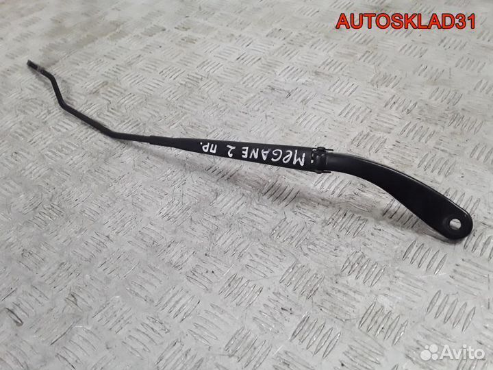 Поводок стеклоочистителя правый Renault Megane 2