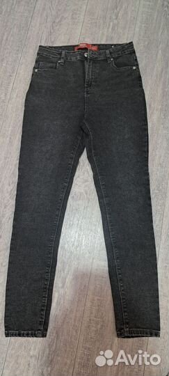 Джинсы высокие