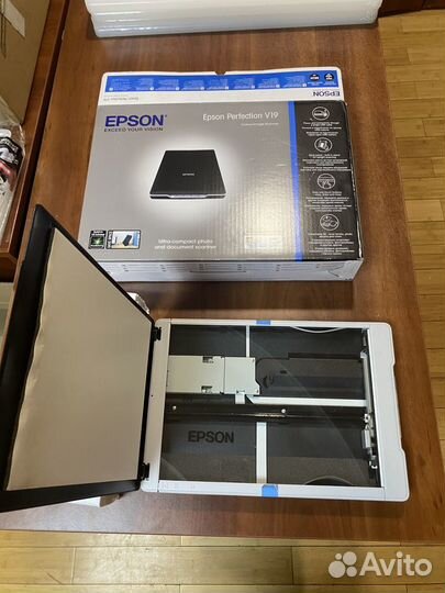 Epson Сканер Epson Perfection V19, черный