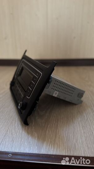 Магнитола штатная на Volkswagen polo