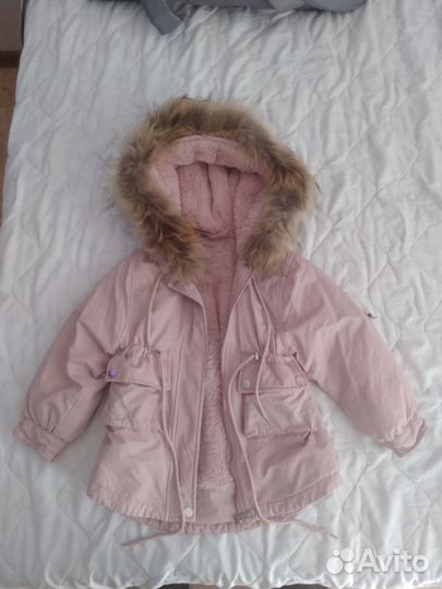 Осенняя куртка для девочки примерно от 3 до 6 лет