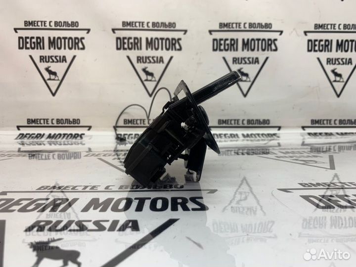 Замок крышки багажника оригинал Range Rover 3 L322