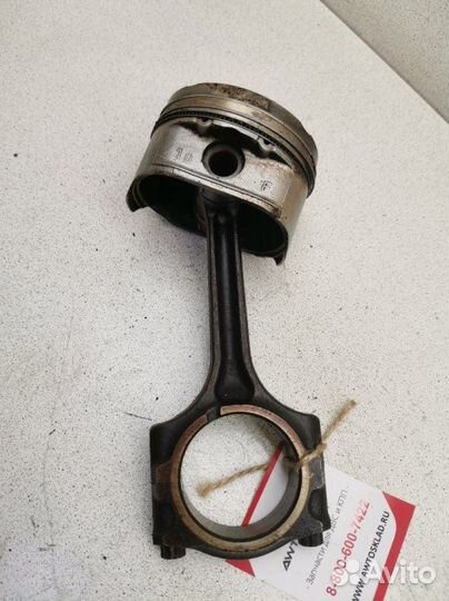 Поршень с шатуном Mazda Capella CP fsde