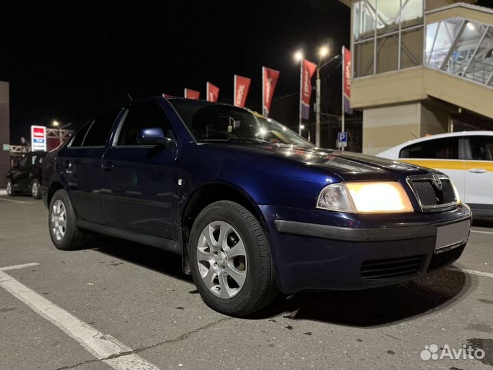 Skoda Octavia 1.6 AT, 2000, 274 000 км