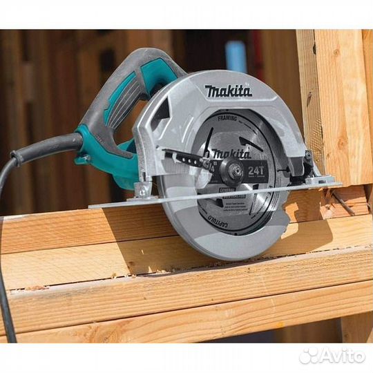 Пила дисковая Makita HS7600