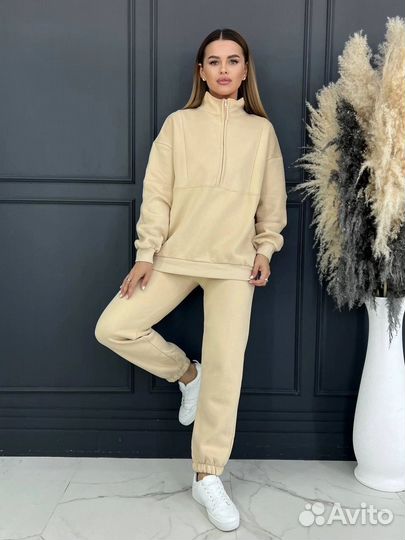 Спортивный костюм женский теплый новый на флисе