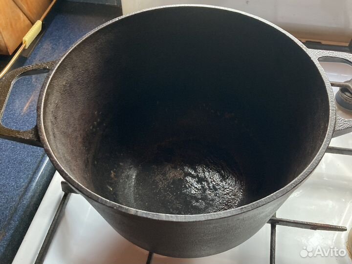 Казан чугунный
