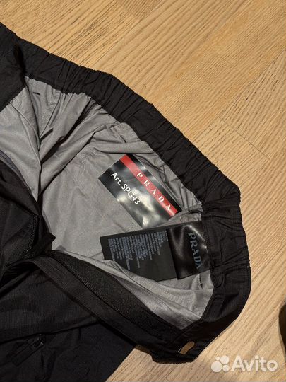 Штаны Prada нейлон