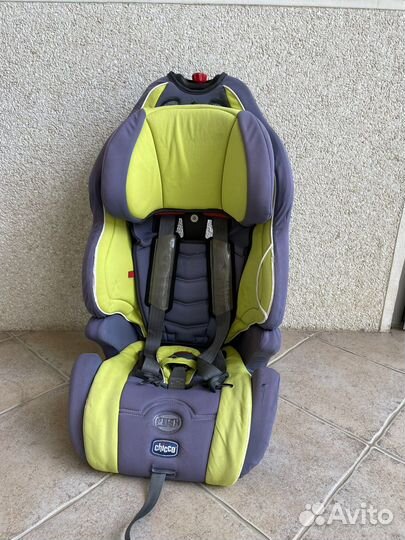 Детское автокресло 9 до 36 кг Chicco GRO-UP