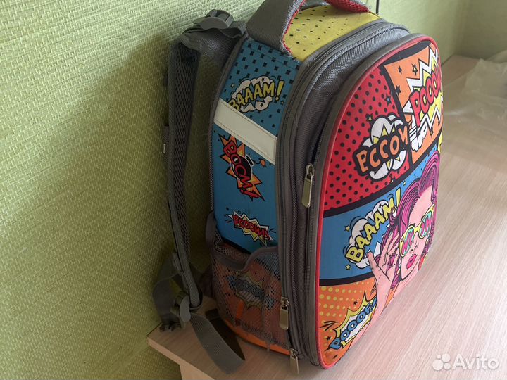 Школьные рюкзак с ортопедической спинкой