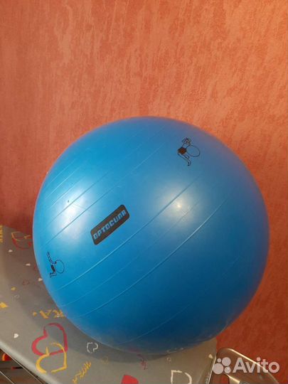 Гимнастический мяч фитбол