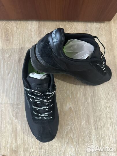 Кроссовки мужские 41 размер