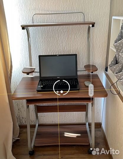 Компьютерный стол, удобный компанкный