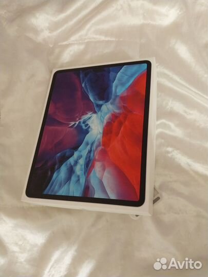 Коробка от Apple MacBook Pro