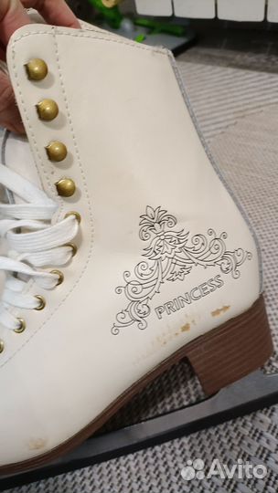 Коньки фигурные кожаные 40