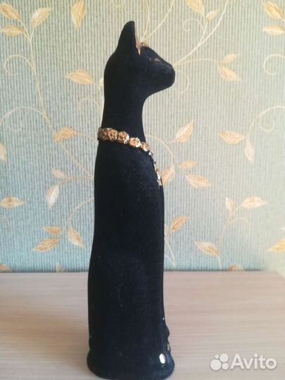 Статуэтка - копилка 