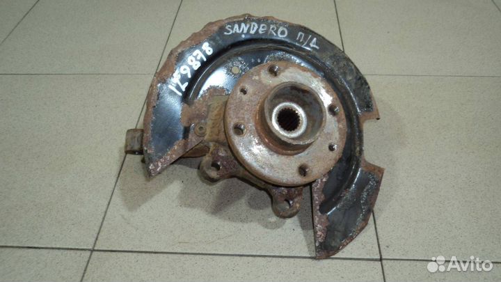 Кулак поворотный передний левый Renault Sandero 1