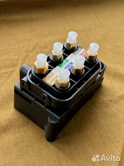 Блок клапанов Mercedes