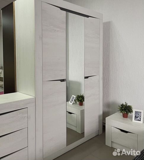 Спальный гарнитур шкаф